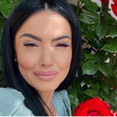 Toată lumea o cunoaște pe Andreea Mantea, dar puțini știu cine este și cu ce se ocupă sora sa mai mare, Lavinia