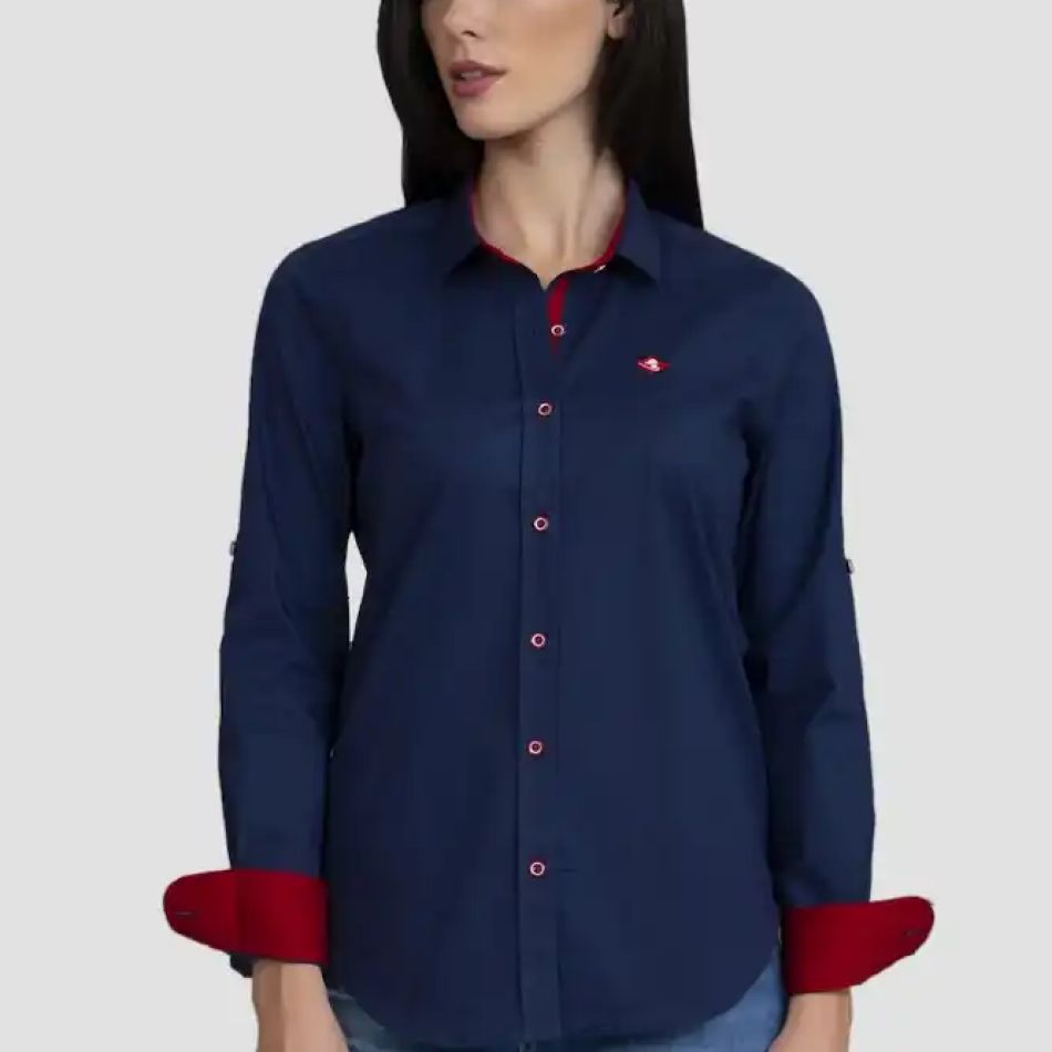 Bleumarin este NOUL negru! 20 de piese vestimentare pentru garderoba ta