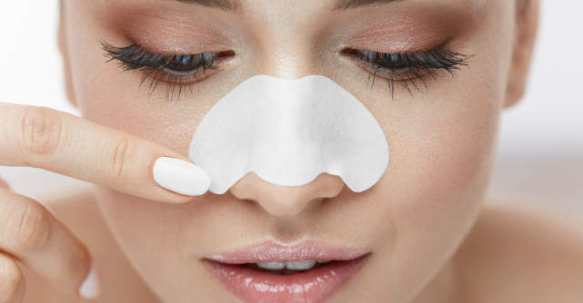 Punctele negre reapar mereu? Rutina de skincare care le țintește fără să îți agreseze pielea