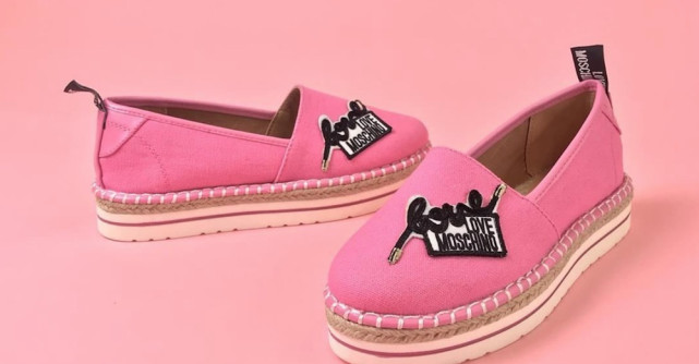 Vara aceasta poarta incaltaminte fabricata din materiale eco-friendly, de pe Remixshop.com