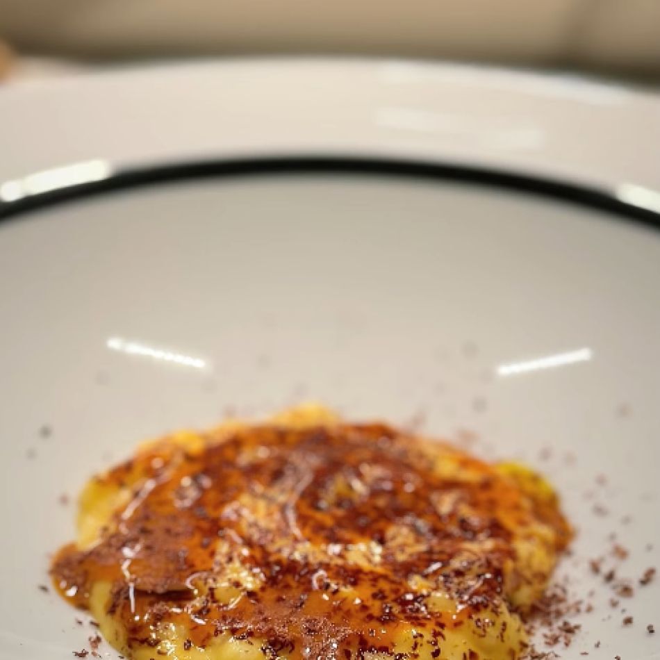 Experiență spectaculoasă în restaurantul cu stea Michelin al lui Richard Abou Zaki. Ce conține meniul chef-ului 