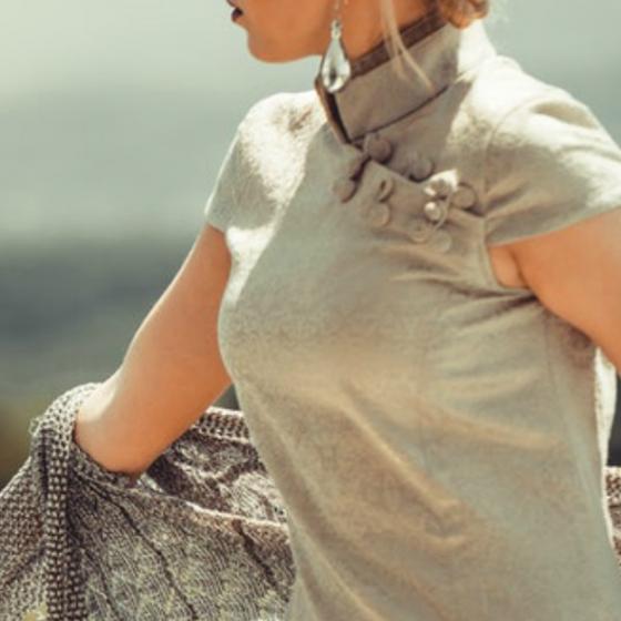 Rochiile de inspirație asiatică în stil Cheongsam: poartă-le modern!