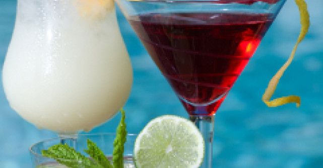 10 retete de cocktail pentru o vara racoroasa