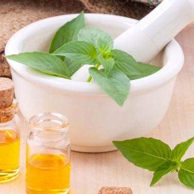 6 uleiuri vegetale pentru uz cosmetic ca sa te pregatesti de primavara