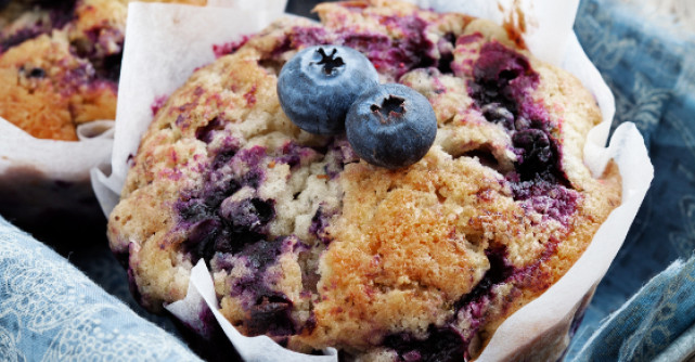 Cea mai simpla reteta de BRIOSE cu afine