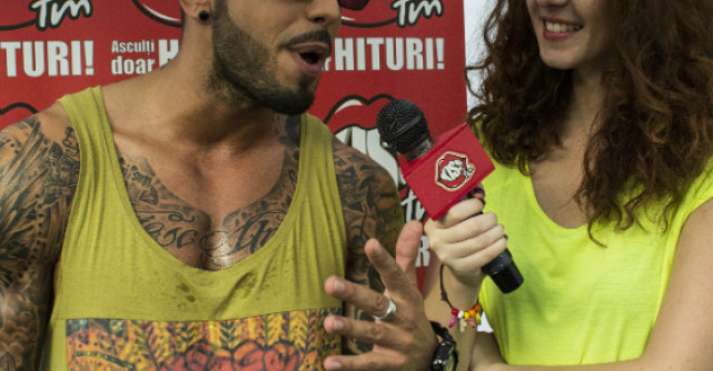 Alex Velea si Cameron Diaz vin cu Stirile zilei