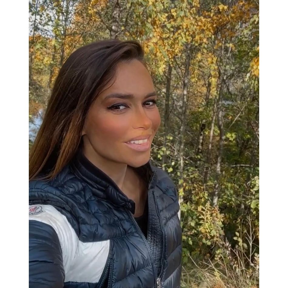 Magda Pălimariu, pentru prima dată în România de când a născut. Vedeta a făcut dezvăluiri emoționante din viața de mămică