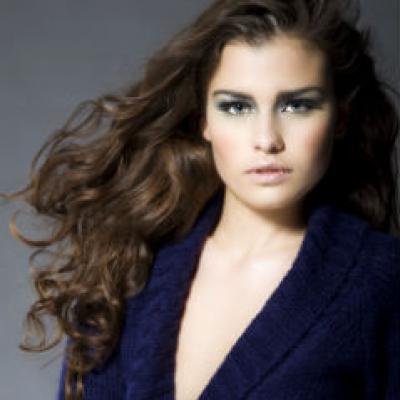 Practic: Coafura a la Blair Waldorf