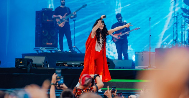 Steve Aoki și Irina Rimes - super show pe main stage-ul UNTOLD!