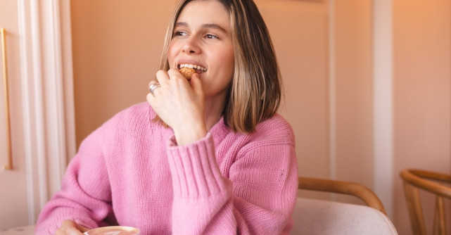 7 obiceiuri care îți distrug dinții fără să îți dai seama