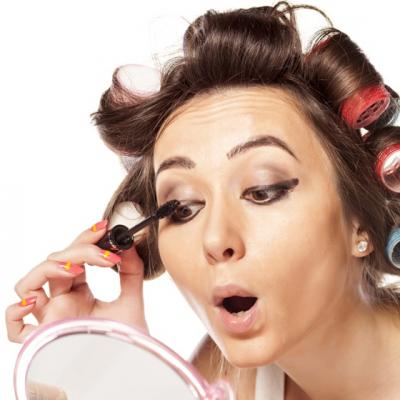 Cum sa aplici corect mascara: 5 greseli pe care trebuie sa le eviti	