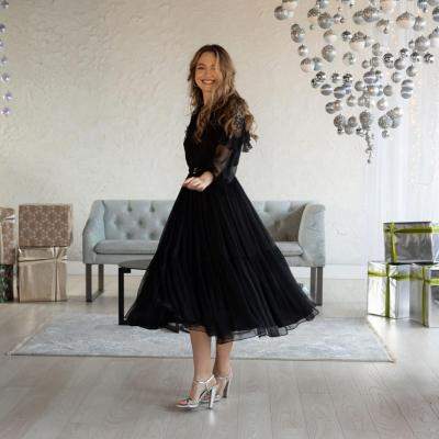 Piese vestimentare elegante, de sărbători, de la un brand de haine nou, dedicat calității și rafinamentului