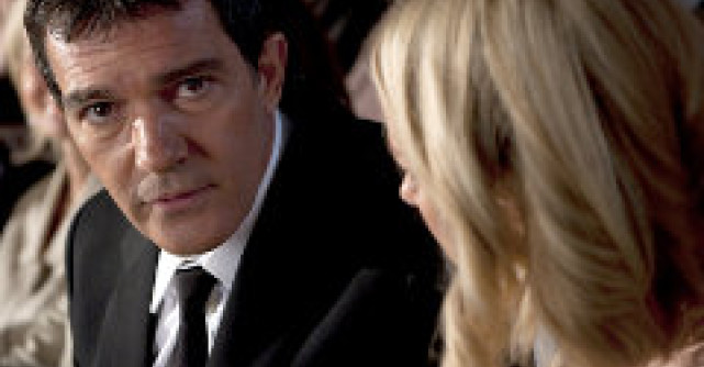 Vei intalni strainul din visele tale!