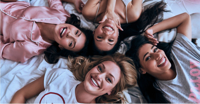 Tratează-le pe celelalte femei ca pe niște surori