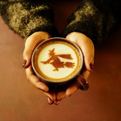 Ritualul cafelei de dimineață care îți aduce energie pozitivă și oportunități în mai puțin de 5 minute pe zi