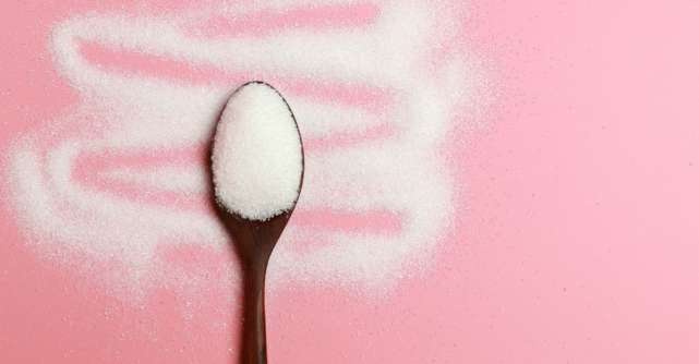 Câte linguriţe de zahăr putem mânca într-o zi fără să ne îmbolnăvim