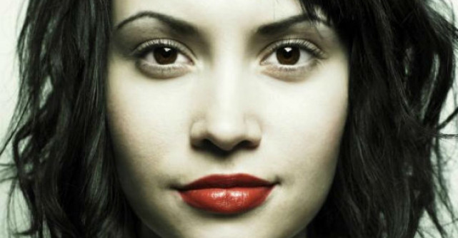 15 Coafuri pentru parul mediu