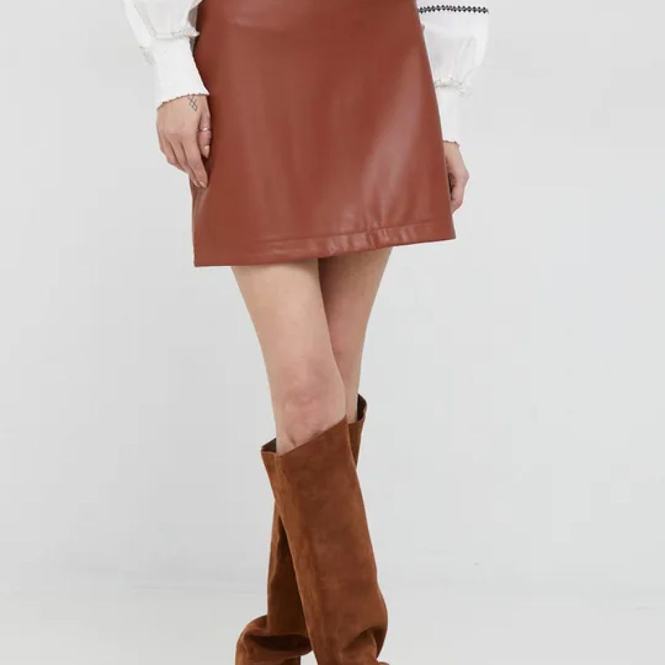 Fuste Chic: Cheia unor ținute spectaculoase în sezonul rece