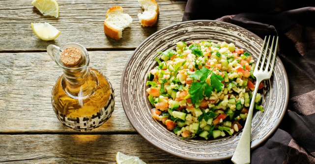 Cum prepari salata de patrunjel?