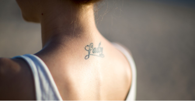 22 de citate scurte pe care le poți transforma în tatuaje