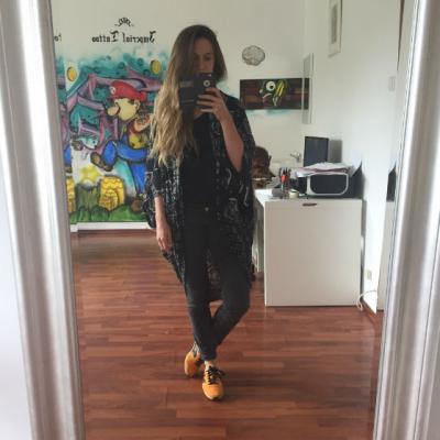 Video: Adela Popescu se pregateste sa lanseze primul videoclip solo din cariera