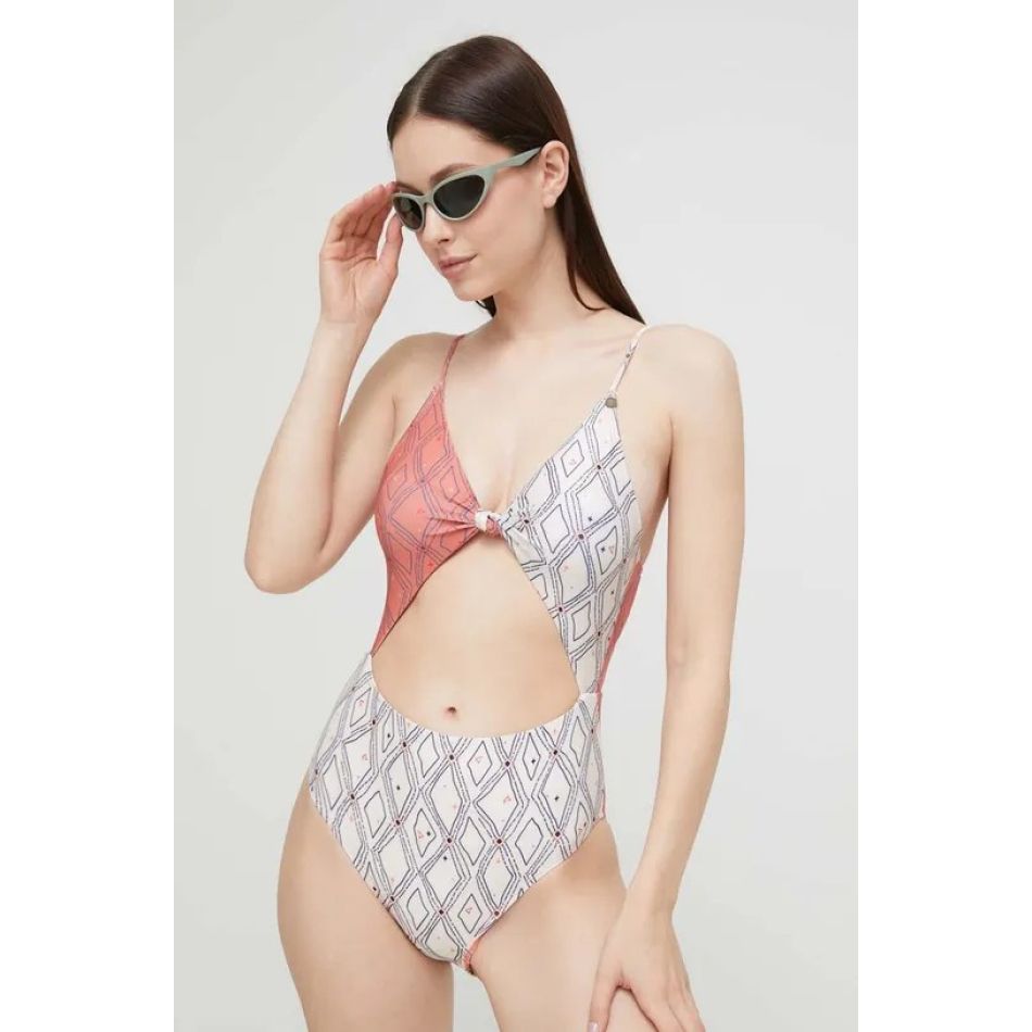 20 de costume de baie întregi care pun în valoare orice siluetă