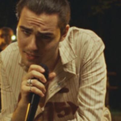  Radu Ștefan Bănică îi dedică o melodie de dragoste iubitei sale, Ioana. Mai stai, declarația superbă făcută de artist