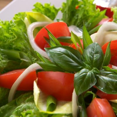 Salata cu rucola si capsuni