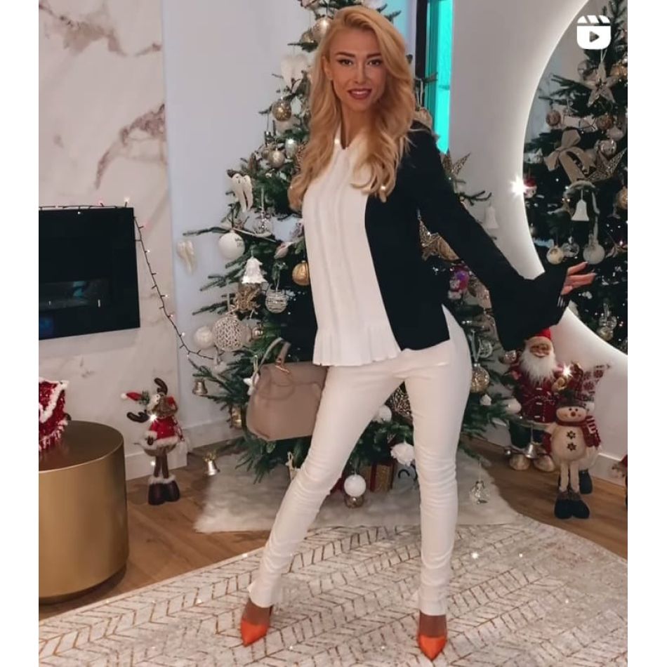 Andreea Bălan nu vrea să se mute din casa în care a locuit cu Keo! Câte proprietăți are artista?
