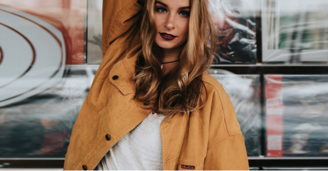 Jacheta bufantă de inspirație military este preferata mea!