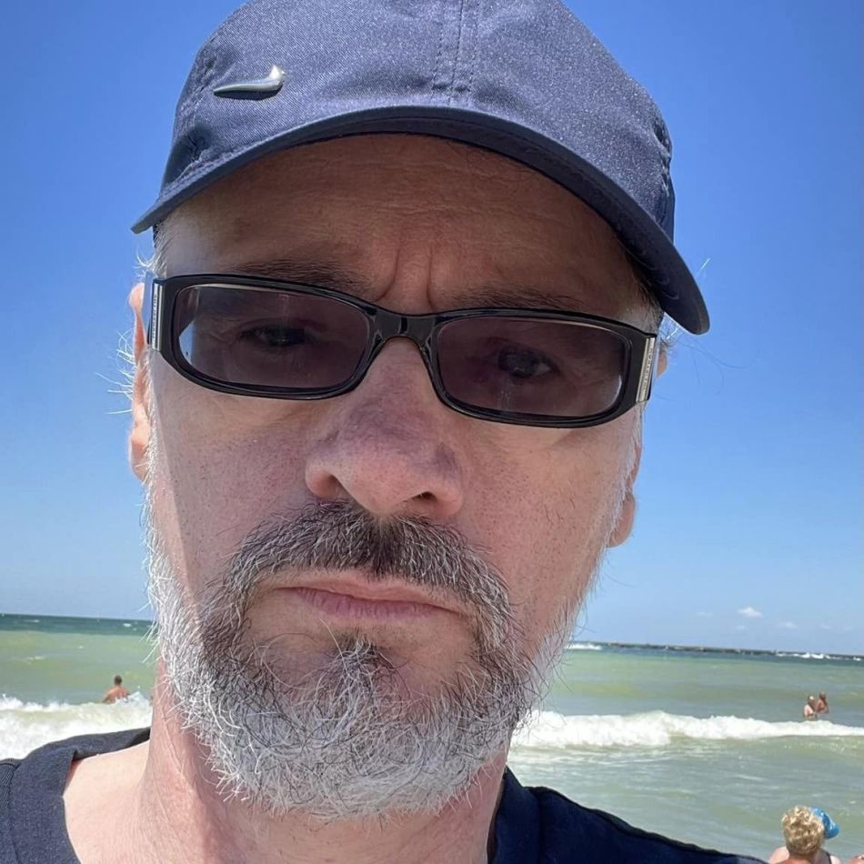 Mihai Albu își face planuri de nuntă, în timp ce Iulia Albu s-a despărțit oficial de Mike: Cât timp fetița mea locuiește cu...