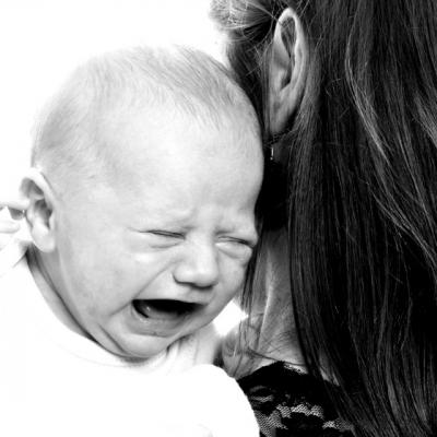 De ce nimeni nu mi-a spus cat de greu este sa fii mama?