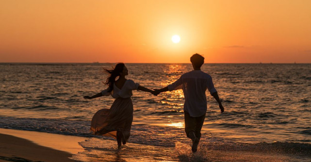5 zodii care își găsesc iubirea până la finalul anului. Universul le pregătește o întâlnire pe care nu o vor uita