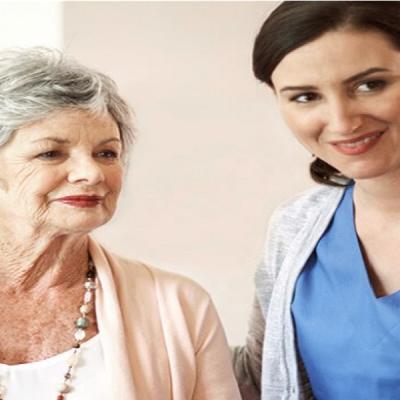 Cum alegi corect un azil de bătrâni? Află raspunsul de la specialiști