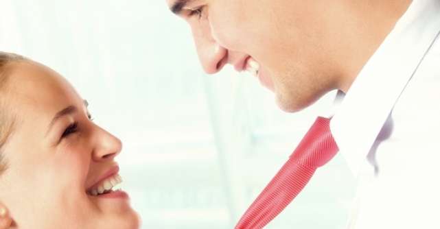 Dragostea in cuplu: 15 gesturi inteligente care pot face un barbat fericit!