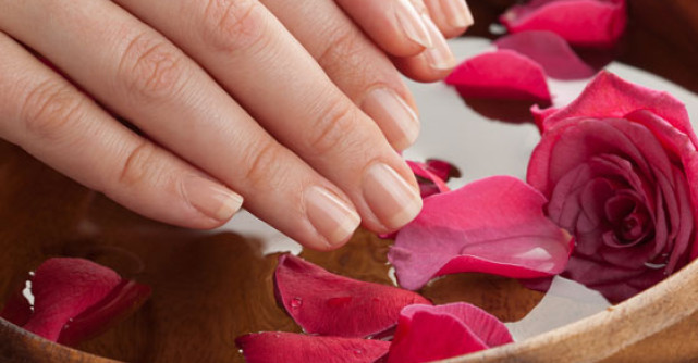 Tratamente BIO pentru ingrijirea UNGHIILOR