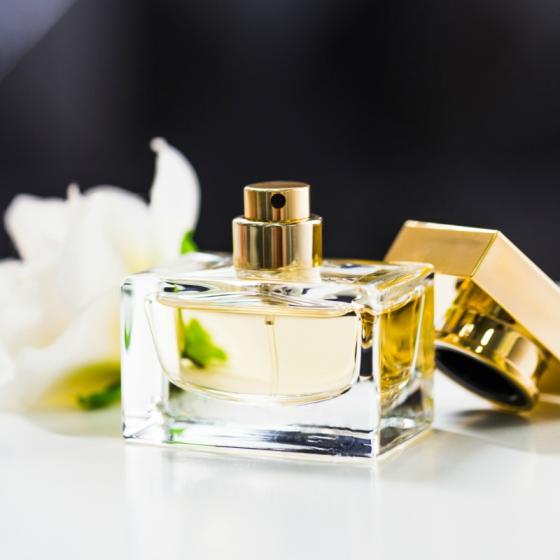 6 parfumuri de nisa la preturi accesibile