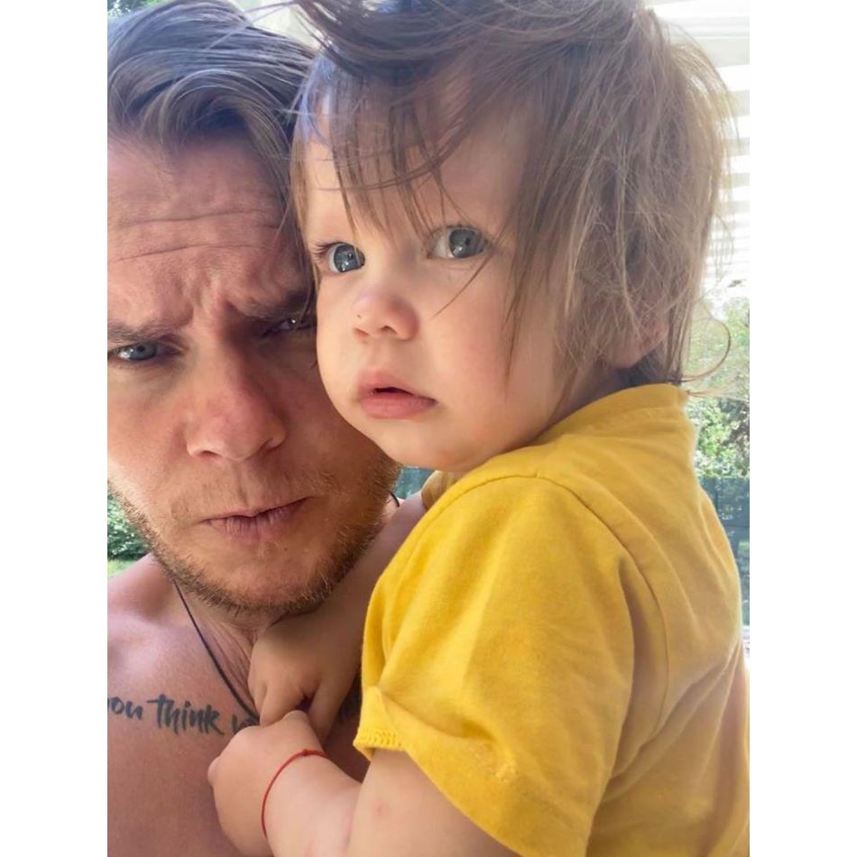 Prima fotografie cu Ilinca, cea de-a doua fetiță a lui Codin Maticiuc! Uite cât de drăgălasă este micuța!