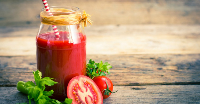 Beneficiile sucului de rosii: De ce trebuie sa bem in fiecare zi un pahar