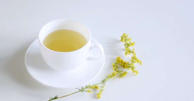Beneficiile ceaiului de flori de sanziene