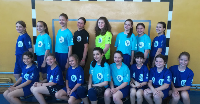 Campania Mingi în școli  pasează mingea pentru a patra oară consecutiv