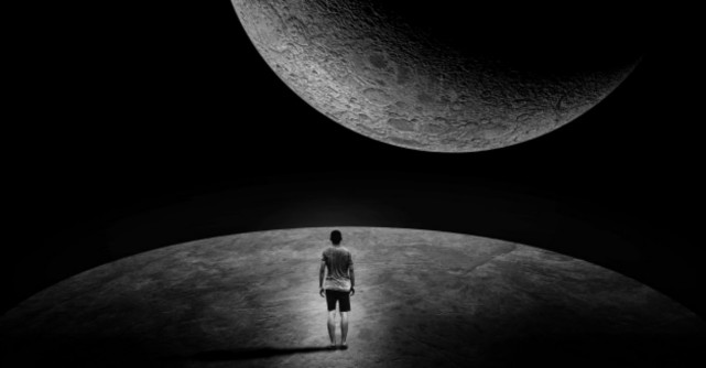 Când nu mai ai în cine să crezi, crede în Univers