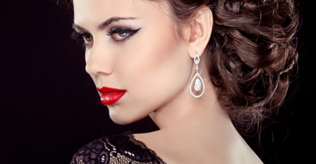 Coafuri de poveste: 10 look-uri intrate in istorie