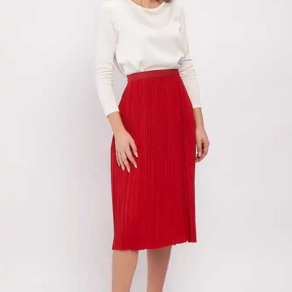 Fustele plisate: 20 de modele minunate pentru orice garderobă