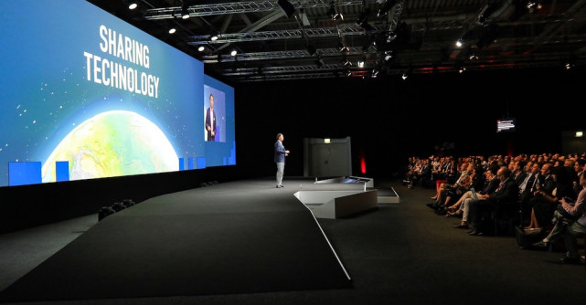 Apel către producătorii de electronice și electrocasnice pentru a reduce consumul de plastic