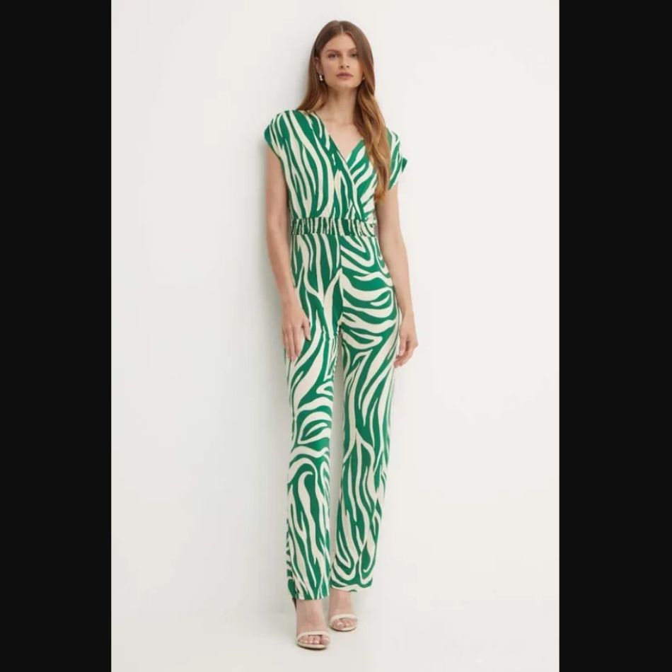 20 de salopete de damă. Cum le purtăm în funcție de siluetă? Tendințe și recomandări pentru anul 2024