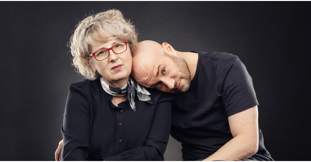 Mihai Bendeac și Emilia Bendeac lansează cartea autobiografică Jurnalul unui Burlac. Conversații cu mama