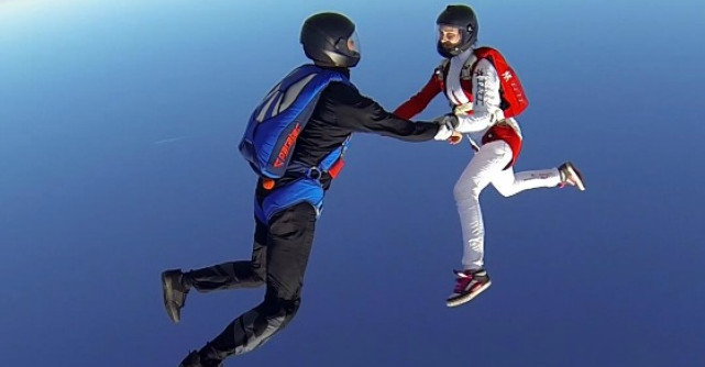 Maiestrie feminina la 4.000 de metri in cel mai important eveniment din Romania pentru femei parasutist