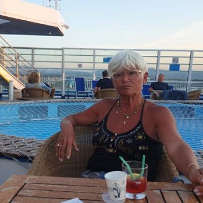 Dieta minune prin care Monica Tatoiu slăbește 1 kg pe zi! La 65 de ani, femeia de afaceri este într-o formă fizică de invidiat