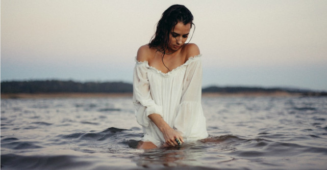 Nu astepta sa fii iubita daca tu nu te iubesti